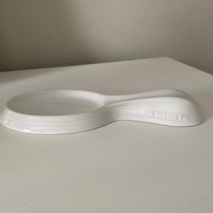Le Creuset white stoneware spoon rest, discontinued